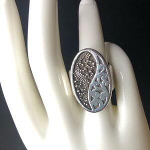 LOIS HILL Oxidized & Sterling Silver Yin Yang Granulated Cut Out Ring Sz 8-3/4